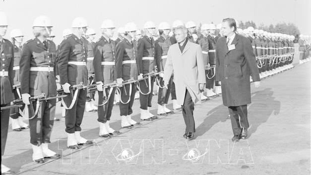 Thủ tướng Phạm Văn Đồng thăm hữu nghị chính thức Thụy Điển (8-11/4/1974)