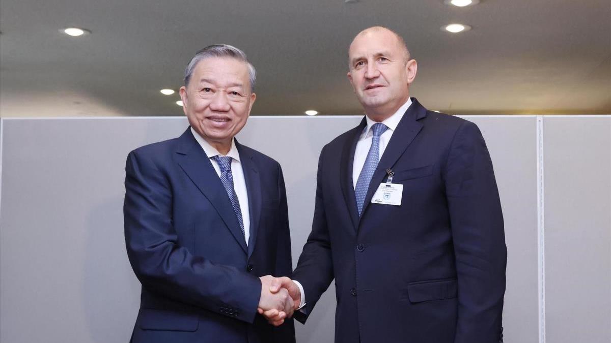 Tổng Bí thư, Chủ tịch nước Tô Lâm gặp Tổng thống Bulgaria Rumen Radev nhân dịp tham dự Hội nghị Thượng đỉnh Tương lai và Phiên thảo luận chung cấp cao ĐHĐ LHQ khóa 79 tại New York, Hoa Kỳ (24/9/2024)