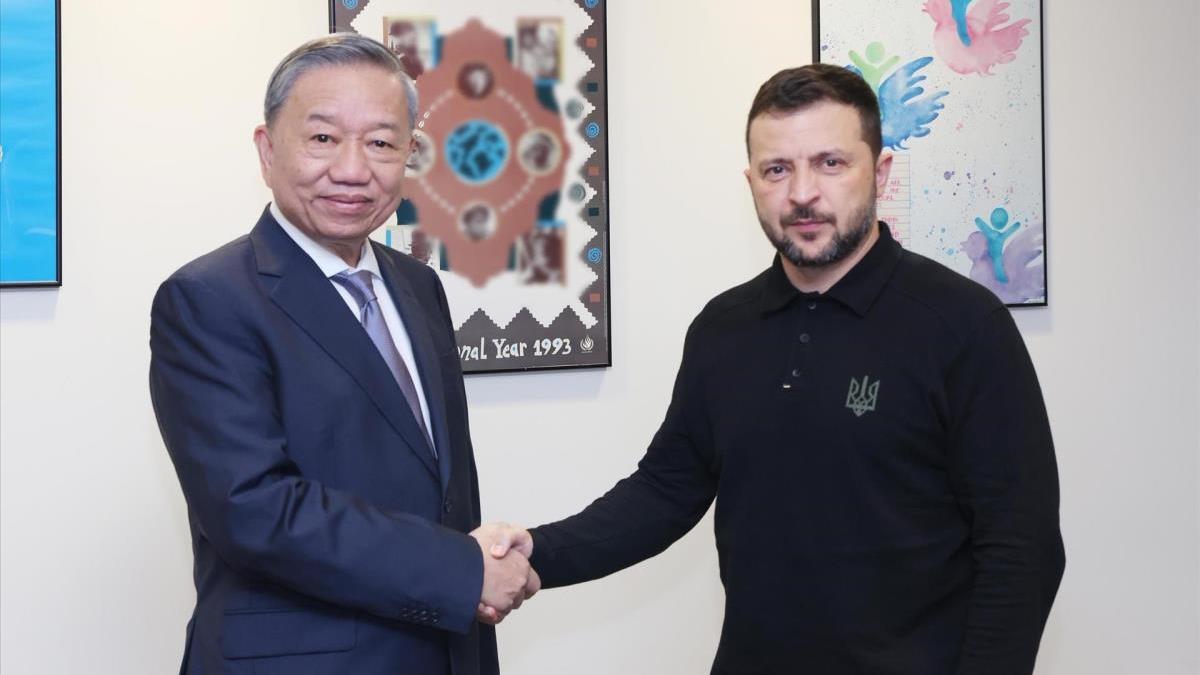 Tổng Bí thư, Chủ tịch nước Tô Lâm gặp Tổng thống Ukraine Volodymir Zelensky nhân dịp tham dự Hội nghị Thượng đỉnh Tương lai và Phiên thảo luận chung cấp cao ĐHĐ LHQ khóa 79 tại New York, Hoa Kỳ (24/9/2024)