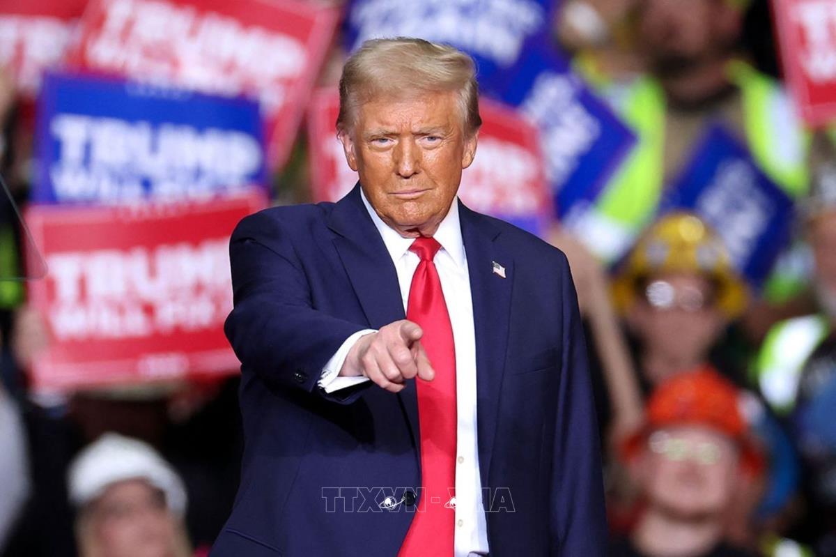 Ông Trump vượt mốc 270 phiếu đại cử tri cần thiết - Thắng thuyết phục tại  hầu hết các bang chiến địa