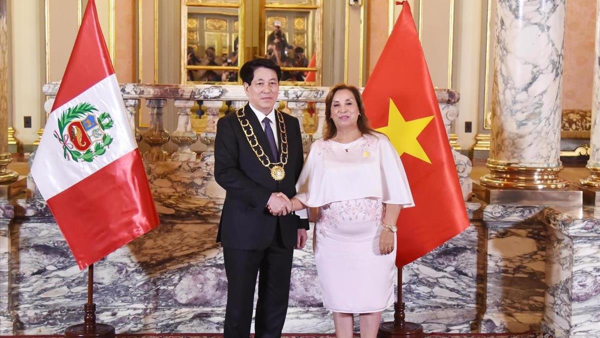 Chủ tịch nước Lương Cường thăm chính thức và tham dự Tuần lễ Cấp cao APEC 2024 tại Lima, Peru (12 - 16/11/2024)