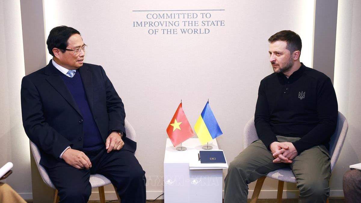 Thủ tướng Phạm Minh Chính gặp Tổng thống Ukraine, nhân chuyến tham dự Hội nghị thường niên Diễn đàn Kinh tế thế giới - WEF Davos lần thứ 55 (21/1/2025)
