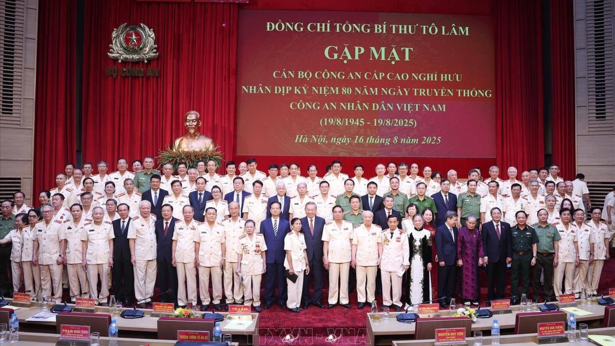 Tổng Bí thư Tô Lâm gặp mặt cán bộ Công an cấp cao nghỉ hưu