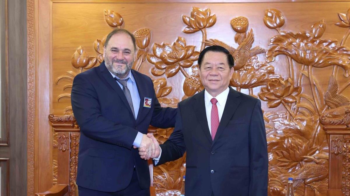 Đoàn đại biểu cấp cao Đảng PCU và đại diện FA Uruguay dự Lễ kỷ niệm 80 năm Cách mạng tháng Tám và Quốc khánh (1/9/2025)