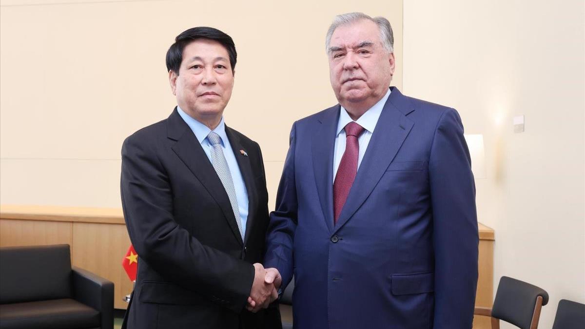 Chủ tịch nước Lương Cường gặp Tổng thống Tajikistan Emomali Rahmon, nhân dự Phiên Thảo luận chung cấp cao ĐHĐ LHQ Khóa 80 và hoạt động song phương tại Hoa Kỳ (22/9/2025)