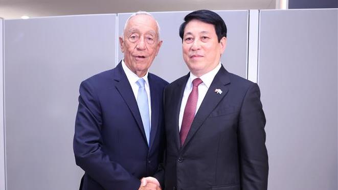 Chủ tịch nước Lương Cường gặp Tổng thống Bồ Đào Nha Marcelo Rebelo de Sousa, nhân dự Phiên Thảo luận chung cấp cao ĐHĐ LHQ Khóa 80 và hoạt động song phương tại Hoa Kỳ (23/9/2025)