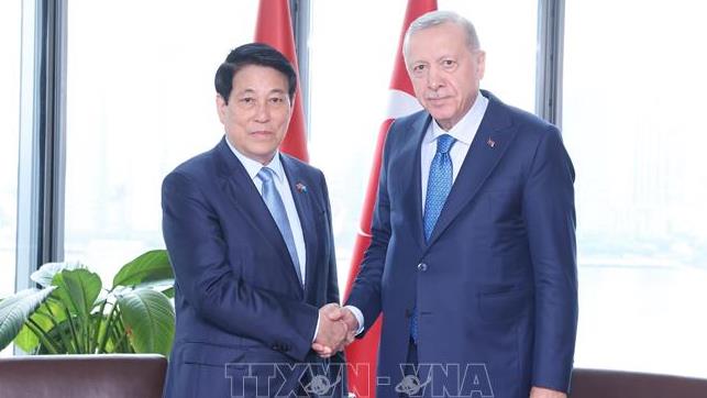 Chủ tịch nước Lương Cường gặp Tổng thống Thổ Nhĩ Kỳ Recep Tayyip Erdoğan, nhân dự Phiên Thảo luận chung cấp cao ĐHĐ LHQ Khóa 80 và hoạt động song phương tại Hoa Kỳ (24/9/2025)