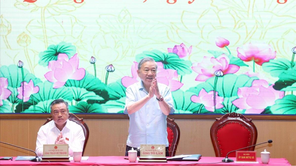        Tổng Bí thư Tô Lâm tiếp xúc cử tri 9 xã (Hà Nội) trước Kỳ họp thứ 10, Quốc hội khóa XV