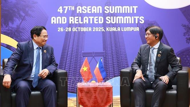 Thủ tướng Phạm Minh Chính gặp Tổng thống Philippines Ferdinand Romualdez Marcos Jr nhân dịp dự Hội nghị Cấp cao ASEAN 47 tại Malaysia (27/10/2025)