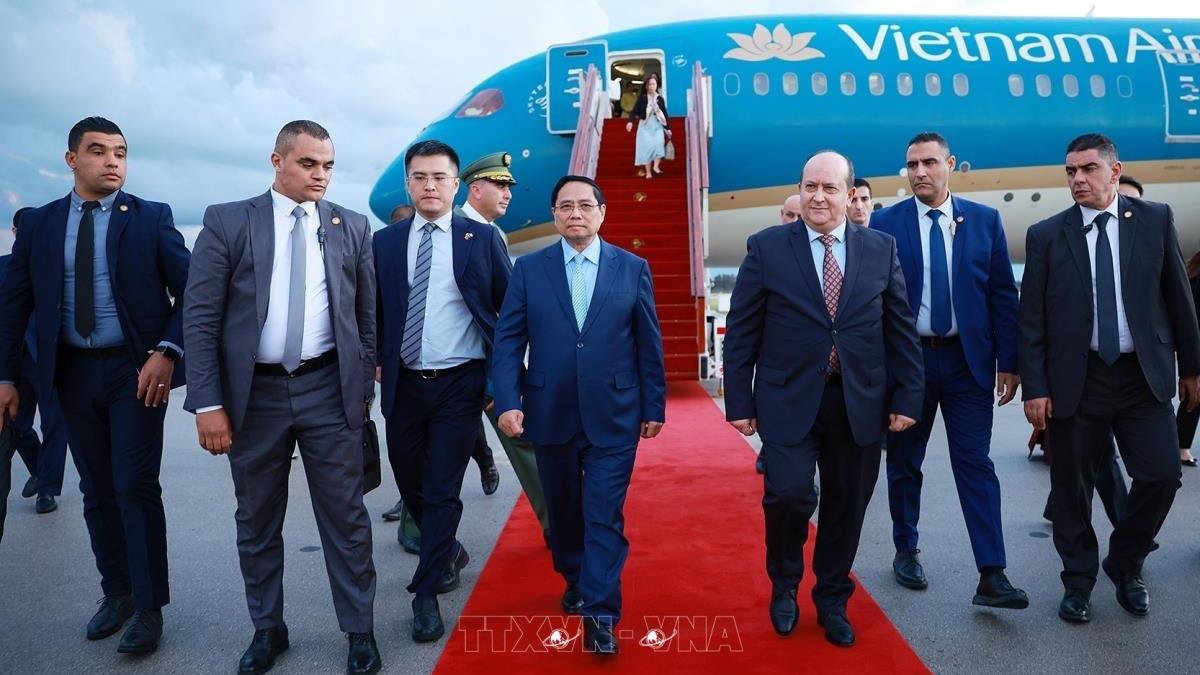  Thủ tướng Phạm Minh Chính và Phu nhân bắt đầu thăm chính thức Algeria