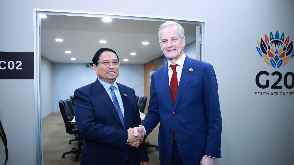 Thủ tướng Phạm Minh Chính gặp Thủ tướng Na Uy Jonas Gahr Store nhân dự Hội nghị Thượng đỉnh G20 tại Nam Phi (23/11/2025)