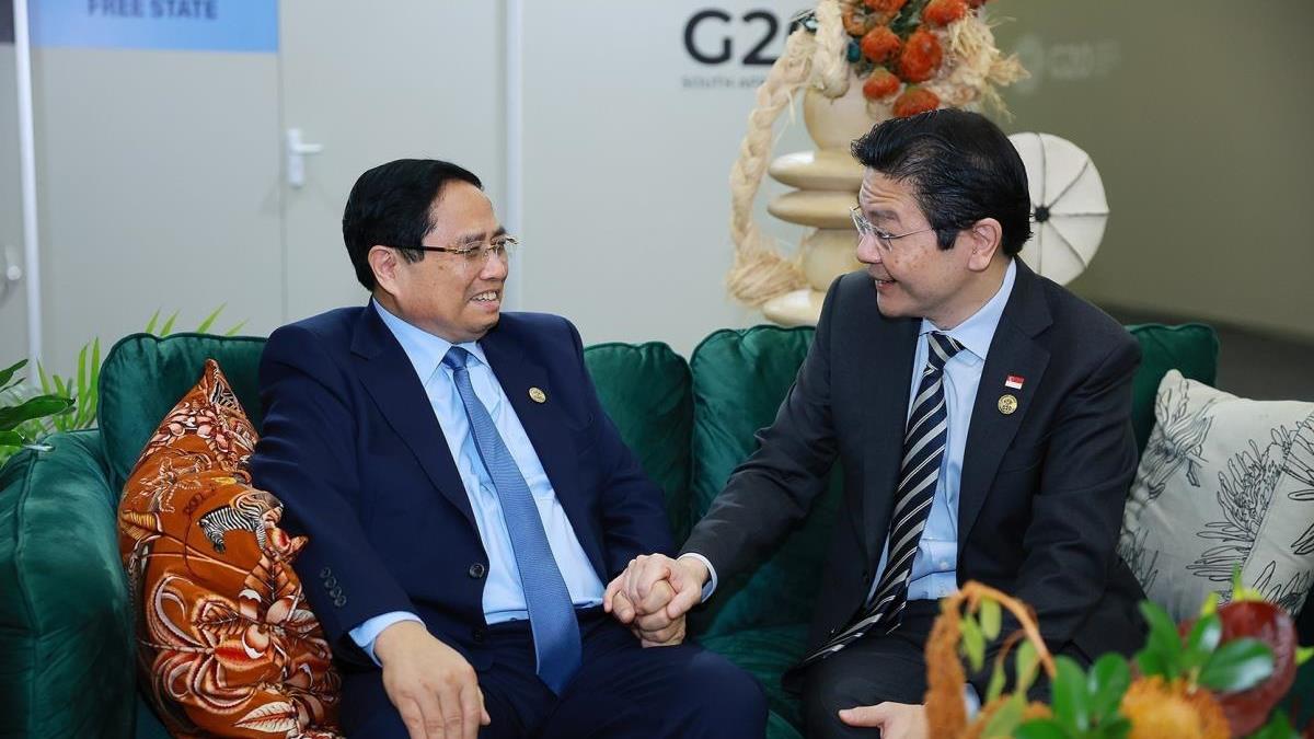 Thủ tướng Phạm Minh Chính gặp Thủ tướng Singapore Lawrence Wong nhân dự Hội nghị Thượng đỉnh G20 tại Nam Phi (23/11/2025)