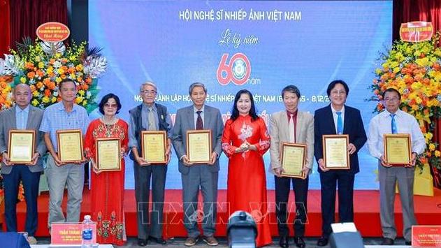 Hội Nghệ sĩ Nhiếp ảnh Việt Nam (8/12/1965)