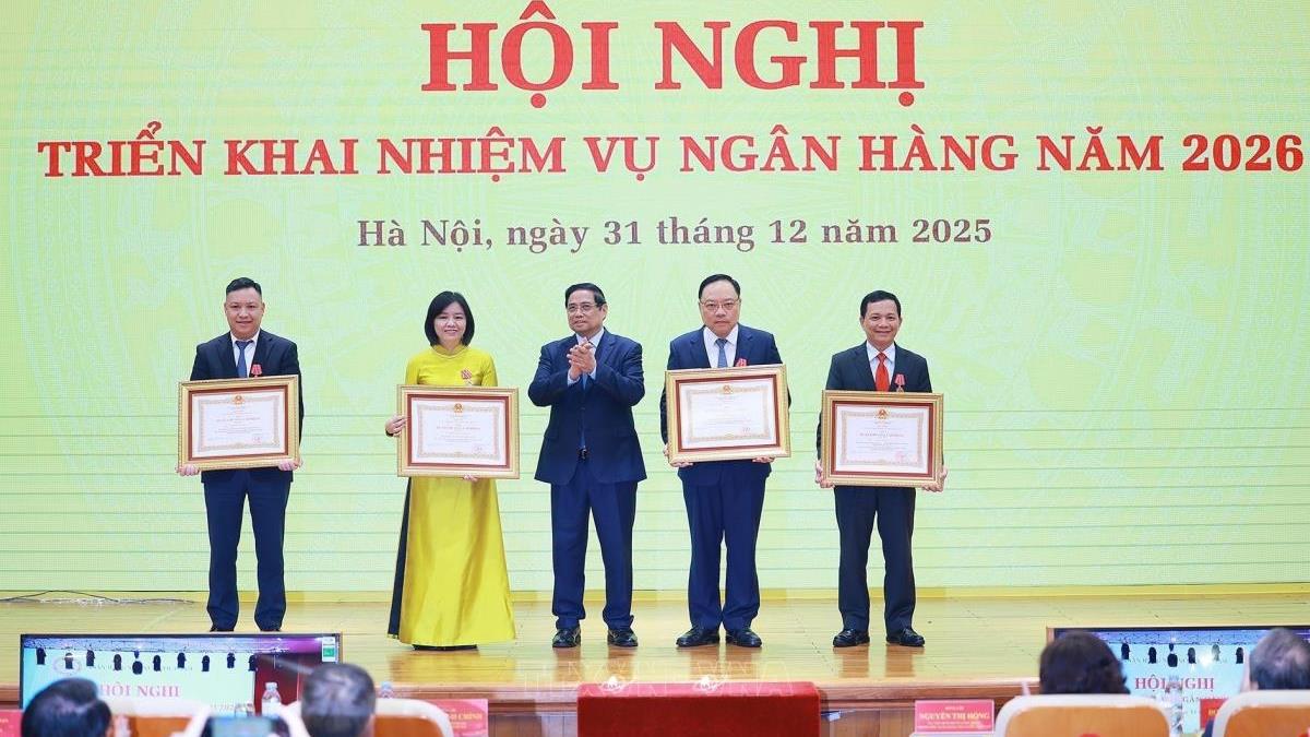 Thủ tướng Phạm Minh Chính: Ngành Ngân hàng thực hiện 8 nhiệm vụ trọng tâm, cùng đất nước phát triển