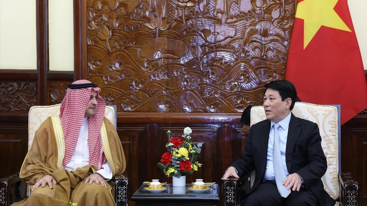 Chủ tịch nước Lương Cường tiếp các Đại sứ Saudi Arabia và Philippines chào từ biệt