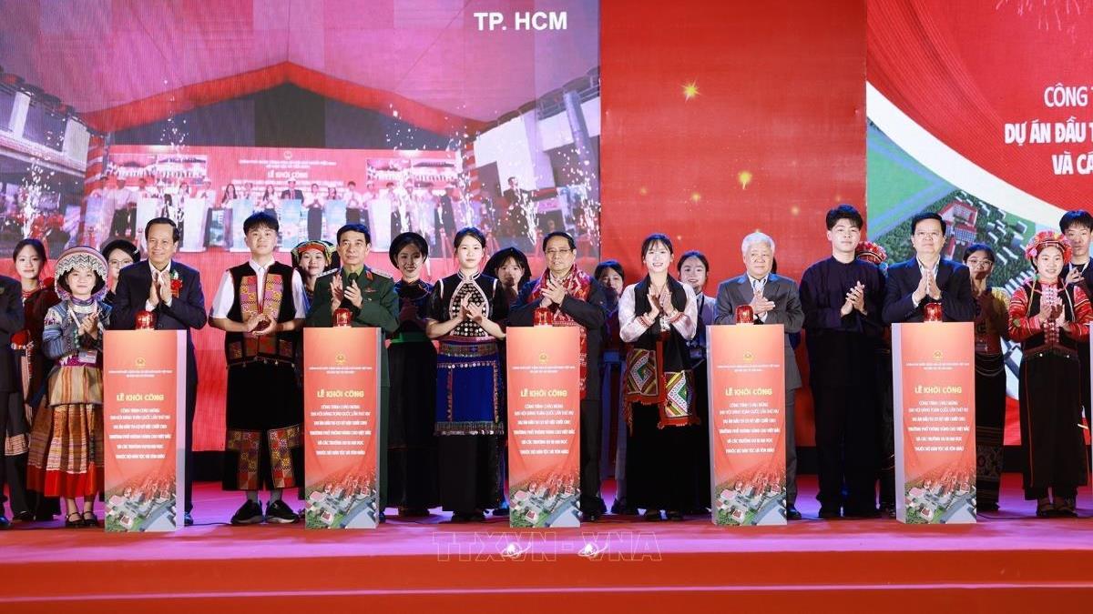 Thủ tướng Phạm Minh Chính dự Lễ khởi công dự án đầu tư cơ sở vật chất cho Trường phổ thông vùng cao Việt Bắc và các trường dự bị đại học