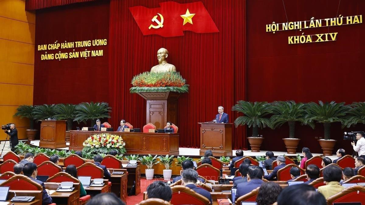 Khai mạc Hội nghị lần thứ hai Ban Chấp hành Trung ương Đảng khoá XIV