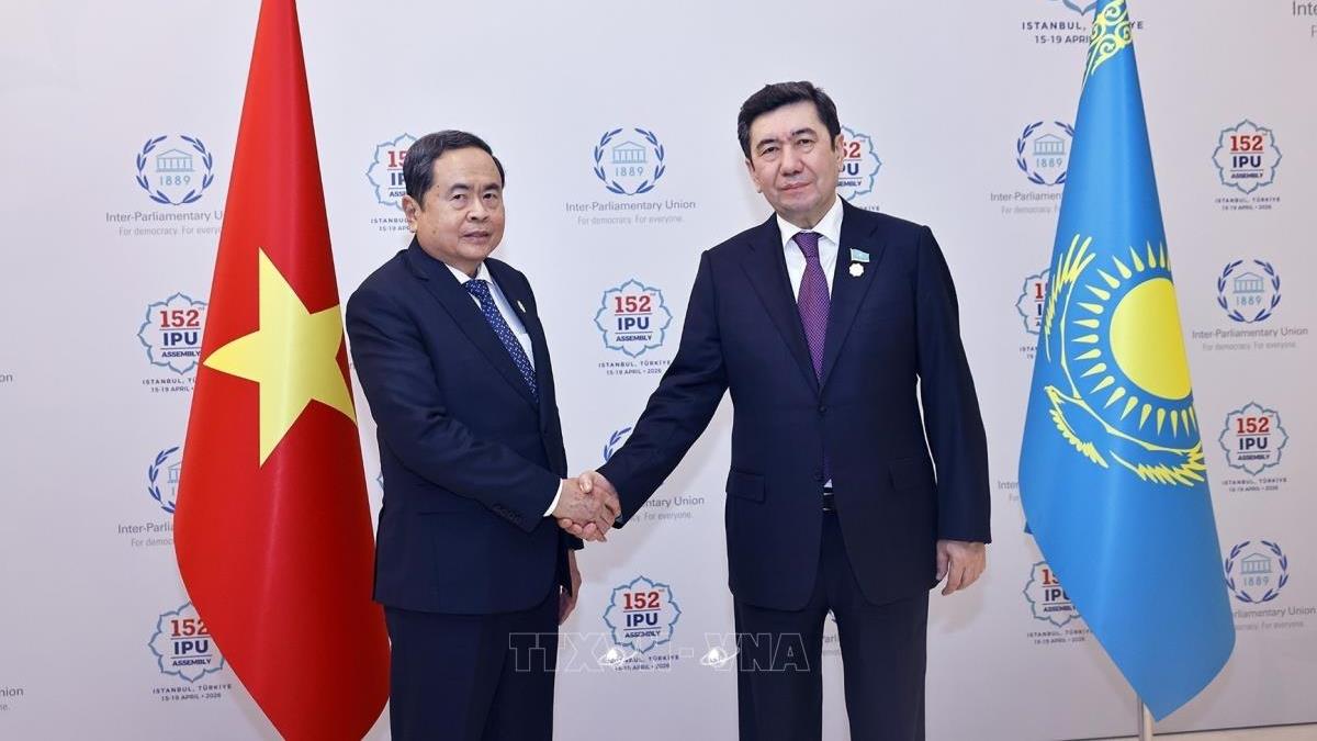 Chủ tịch Quốc hội Trần Thanh Mẫn gặp Chủ tịch Hạ viện Kazakhstan nhân dịp Đại hội đồng IPU-152 (16/4/2026)
