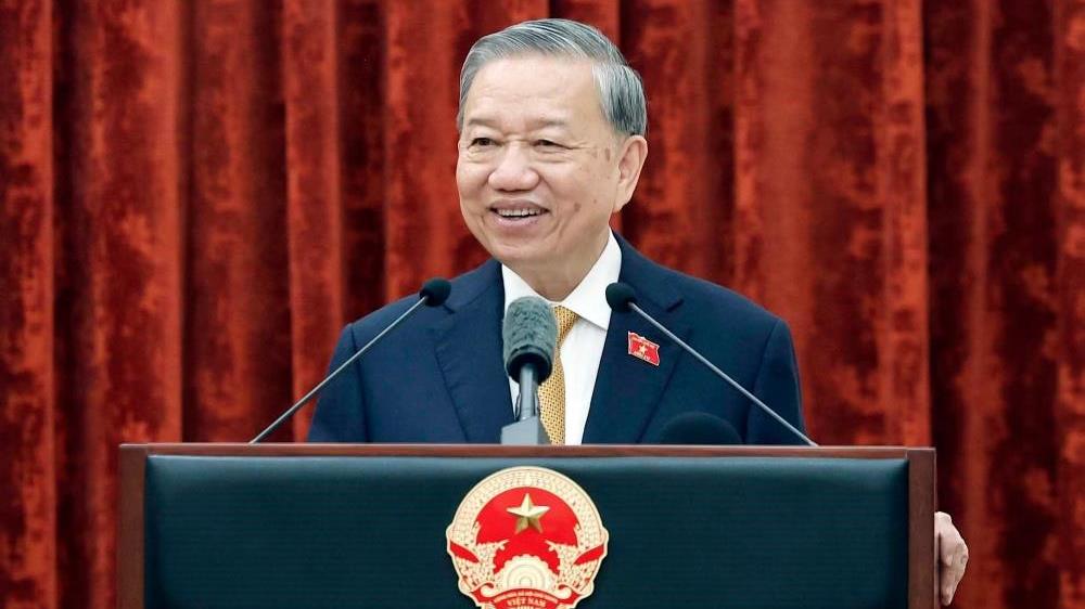 Bài viết của Tổng Bí thư, Chủ tịch nước Tô Lâm: ÁNH SÁNG HỒ CHÍ MINH SOI ĐƯỜNG CHO CHÚNG TA ĐI 
