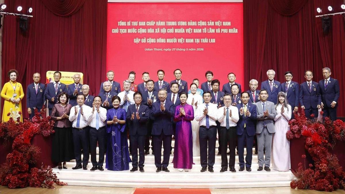    Tổng Bí thư, Chủ tịch nước Tô Lâm gặp gỡ cộng đồng người Việt Nam tại Thái Lan        