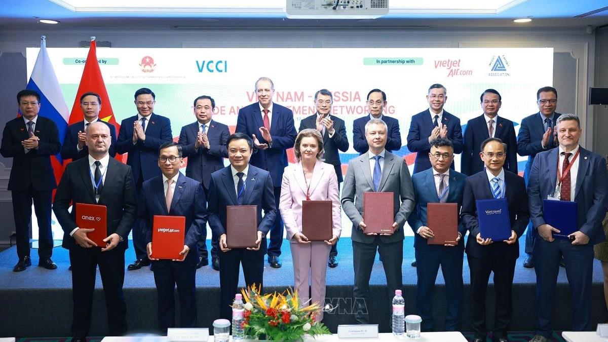 Thủ tướng Lê Minh Hưng tham dự Chương trình Kết nối Thương mại và Đầu tư Việt Nam-Liên bang Nga