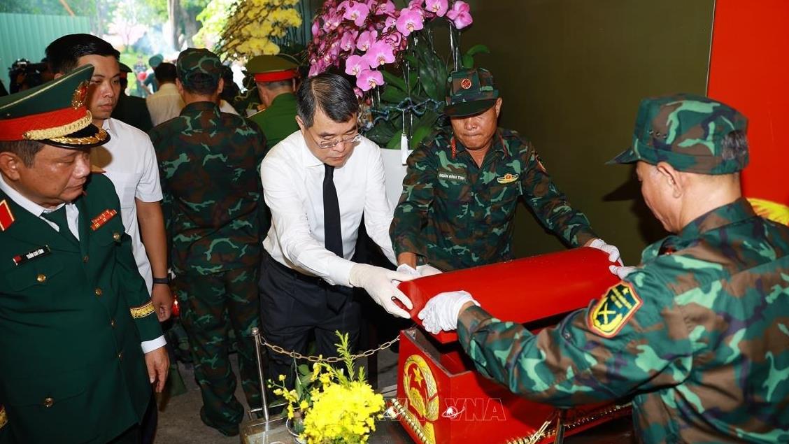 Thủ tướng dự Lễ triển khai tìm kiếm, quy tập hài cốt liệt sĩ tại Công viên Lê Thị Riêng