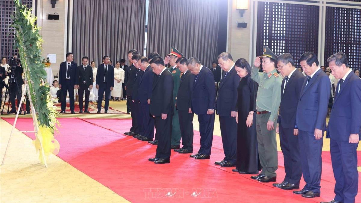 Thường trực Ban Bí thư Trần Cẩm Tú viếng và dự Lễ truy điệu Chủ tịch Quốc hội Lào Xaysomphone Phomvihane (12/8/2026)
