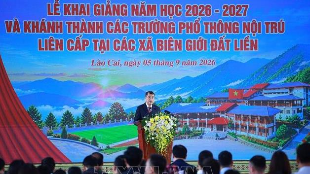 Thủ tướng Lê Minh Hưng: Đổi mới thực chất từ bên trong mỗi nhà trường, mỗi lớp học        
