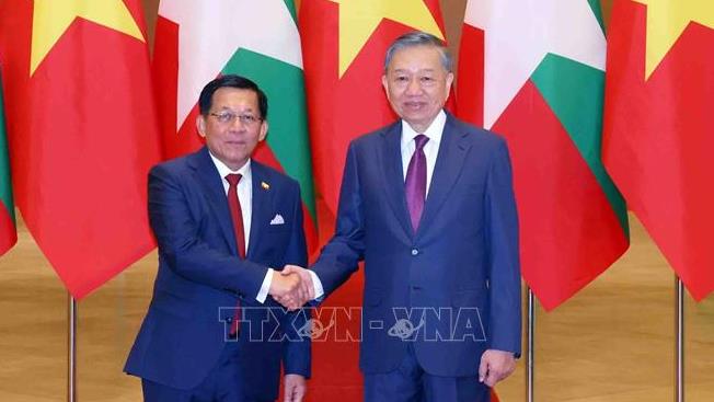             Tổng Bí thư, Chủ tịch nước Tô Lâm hội đàm với Tổng thống Myanmar Min Aung Hlaing        