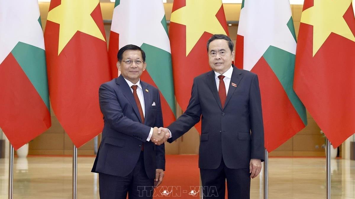   Chủ tịch Quốc hội Trần Thanh Mẫn hội kiến Tổng thống Myanmar        