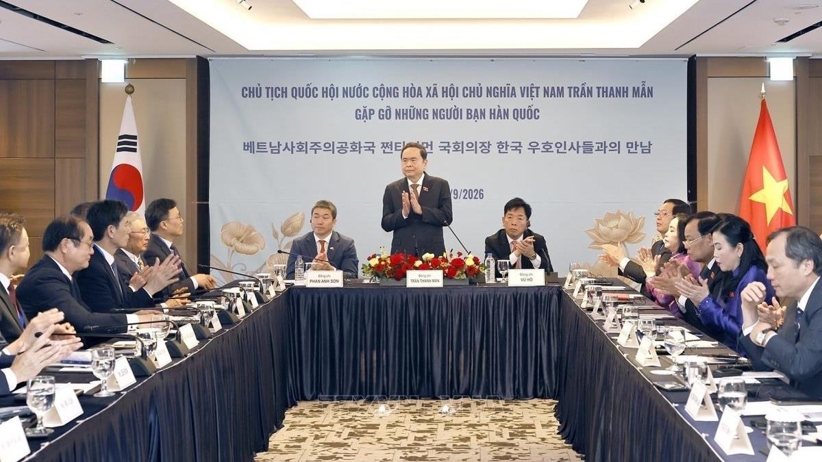 Chủ tịch Quốc hội Trần Thanh Mẫn gặp gỡ những người bạn Hàn Quốc