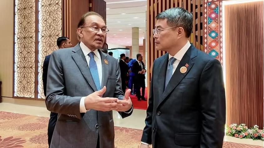 Thủ tướng Lê Minh Hưng gặp Thủ tướng Malaysia Anwar Ibrahim nhân dự Hội nghị Thượng đỉnh BRICS tại Ấn Độ (13/9/2026)