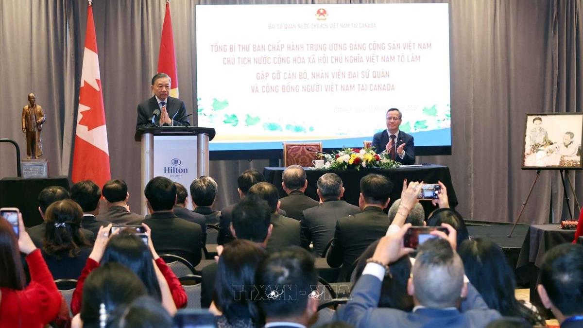 Tổng Bí thư, Chủ tịch nước Tô Lâm gặp gỡ cán bộ, nhân viên Đại sứ quán và cộng đồng người Việt Nam tại Canada