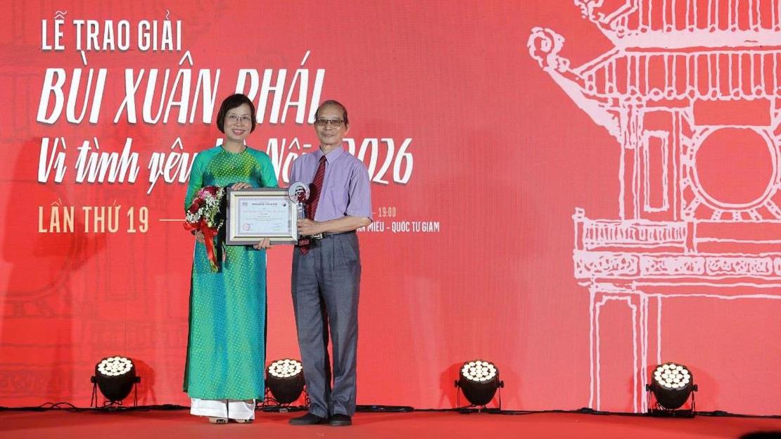 Giải thưởng Bùi Xuân Phái 2026 vinh danh nhà thơ Bằng Việt