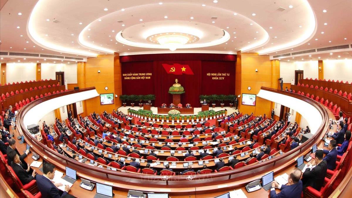 Thông cáo báo chí về ngày làm việc thứ nhất Hội nghị lần thứ tư Ban Chấp hành Trung ương Đảng khoá XIV