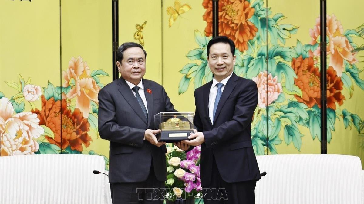 Chủ tịch Quốc hội Trần Thanh Mẫn tiếp Bí thư tỉnh ủy Thiểm Tây