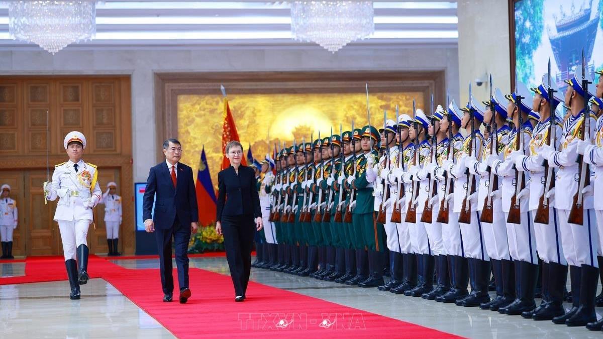 Thủ tướng Lê Minh Hưng chủ trì lễ đón chính thức Thủ tướng Liechtenstein