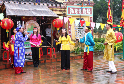Nghệ thuật Bài Chòi Trung Bộ (UNESCO ghi danh năm 2017)
