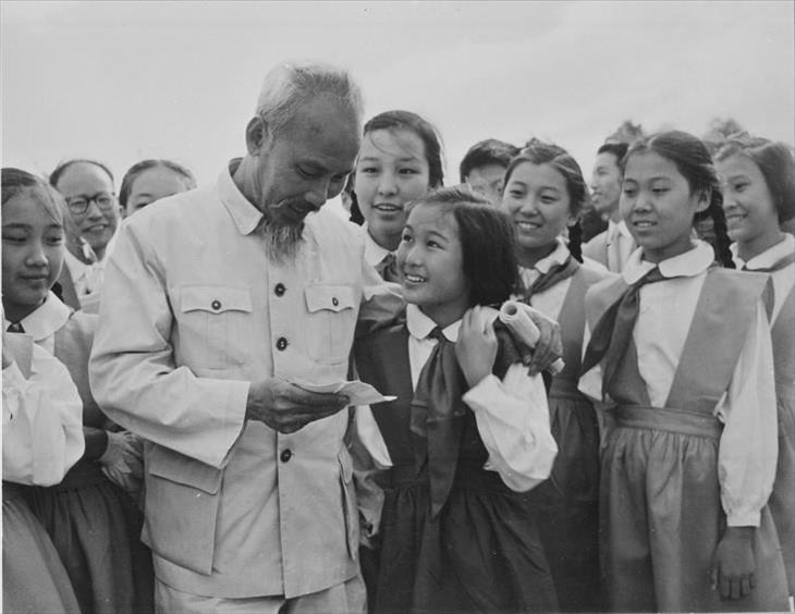 Chủ tịch Hồ Chí Minh trong trái tim nhân loại