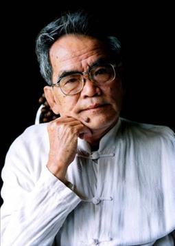 Hoàng Phủ Ngọc Tường (1937-2023)