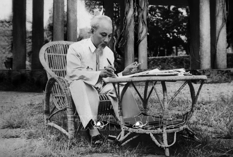 Chủ tịch Hồ Chí Minh