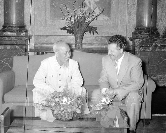 Chủ tịch Hội đồng Bộ trưởng Bulgaria Anton Yugov thăm hữu nghị Việt Nam (6-9/10/1957)