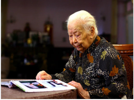 Hoàng Thị Minh Hồ (1914-2017)