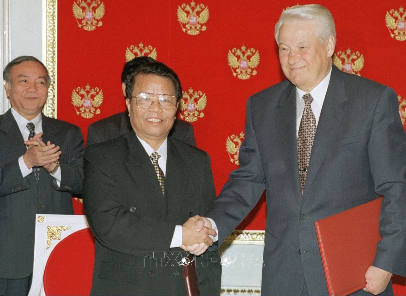 Chủ tịch nước Trần Đức Lương thăm hữu nghị chính thức Liên bang Nga (24-28/8/1998)