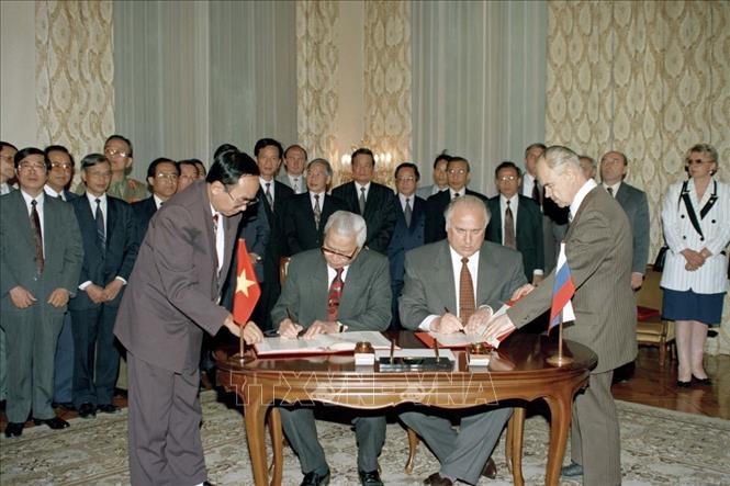 Thủ tướng Võ Văn Kiệt thăm hữu nghị chính thức Liên bang Nga (15-17/6/1994)