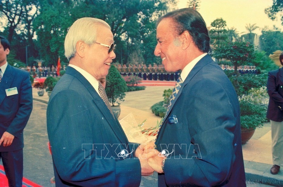 Tổng thống nước Cộng hòa Argentina Carlos Saúl Menem thăm hữu nghị chính thức Việt Nam (17-18/2/1997)