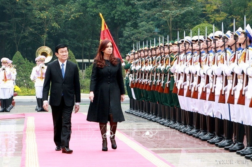 Tổng thống nước Cộng hòa Argentina Cristina Fernandez thăm chính thức Việt Nam (18-21/1/2013)