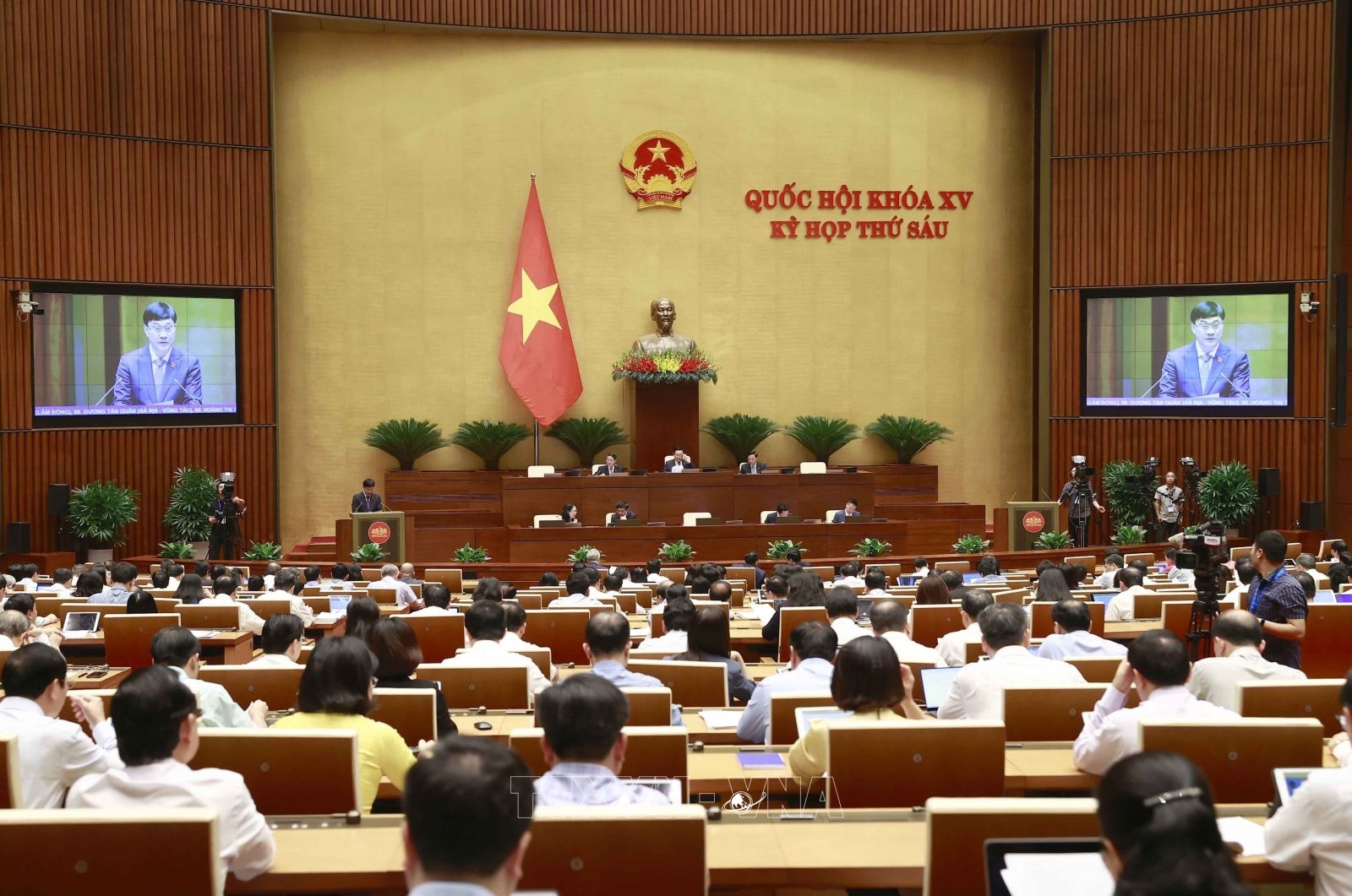 Kỳ họp thứ 6, Quốc hội khóa XV dành 2,5 ngày làm việc cho hoạt động chất vấn và trả lời chất vấn