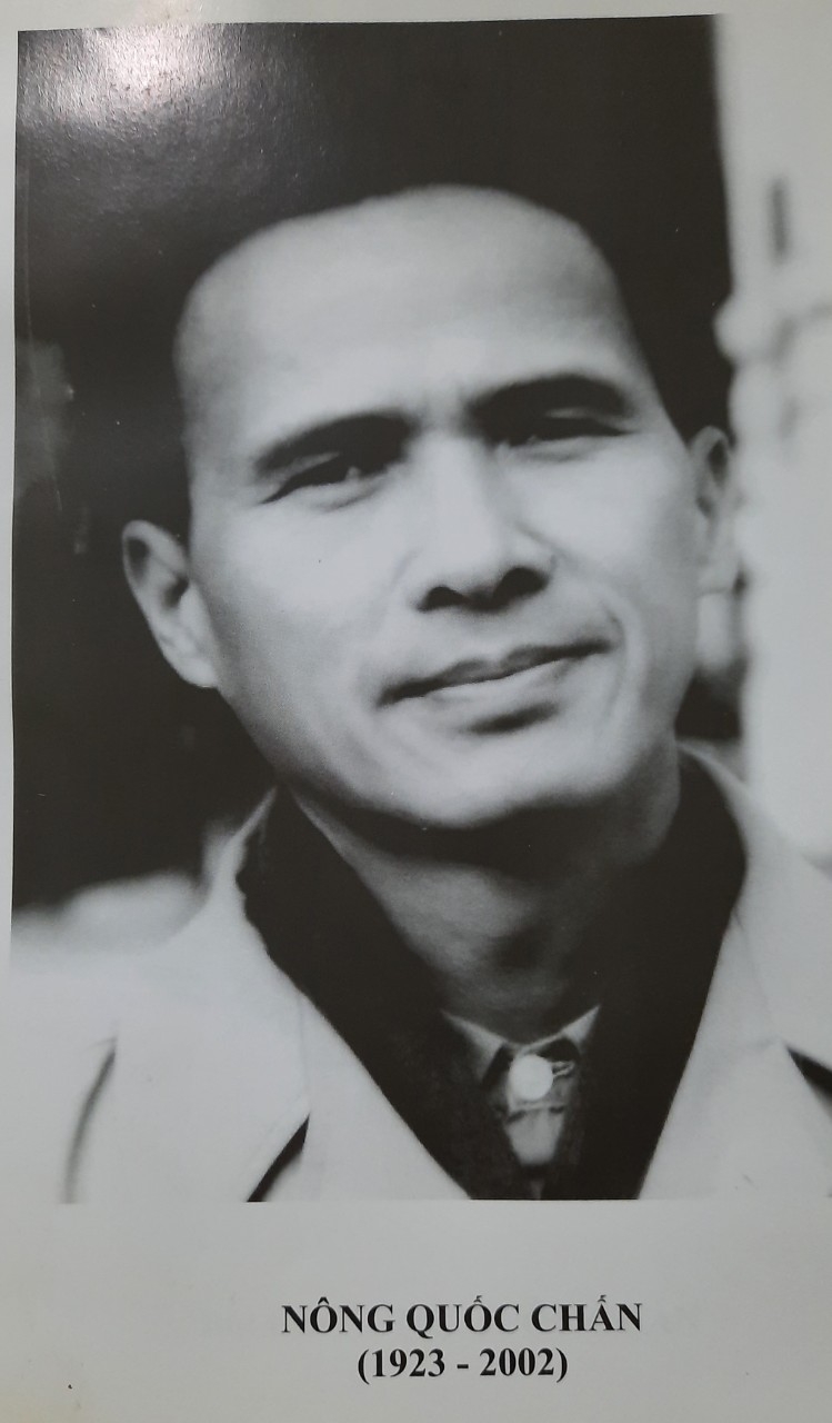 Nông Quốc Chấn (1923-2002)