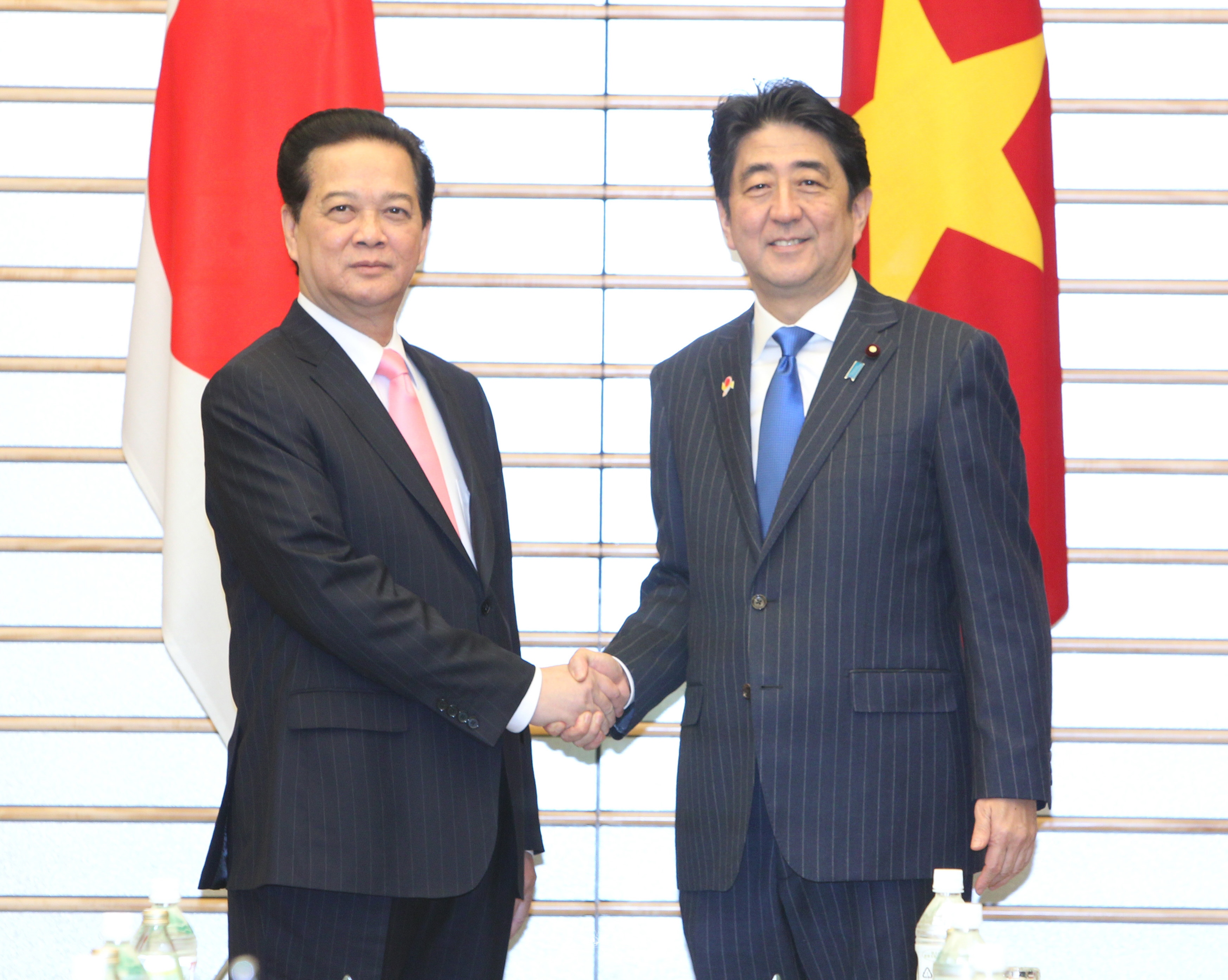 Thủ tướng Nguyễn Tấn Dũng thăm chính thức Nhật Bản, dự Hội nghị Cấp cao ASEAN - Nhật Bản và Hội nghị Cấp cao Mekong - Nhật Bản (12-15/12/2013)